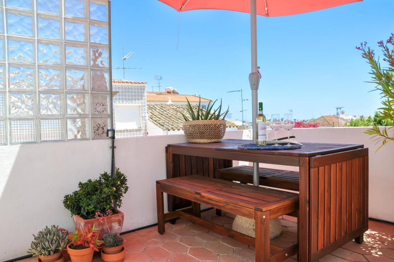 Lovelystay - Casa Salto - Charming Townhouse With Large Terrace Tavira Eksteriør billede